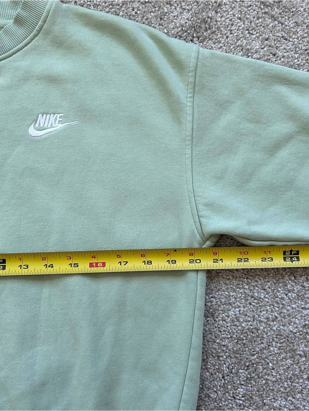 Women’s Nike Sportswear Phoenix Fleece Crewneck Sweatshirt Mint Green Small - Picture 4 of 8